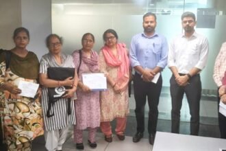 Enumerators who completed census work were honoured — IMAGE CREDIT TO प्राधिकरण