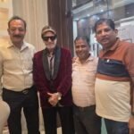 Bollywood vibes took over the bullion market, as people enjoyed and danced to dialogues of “Junior Amitabh.” IMAGE CREDIT TO REPORTER