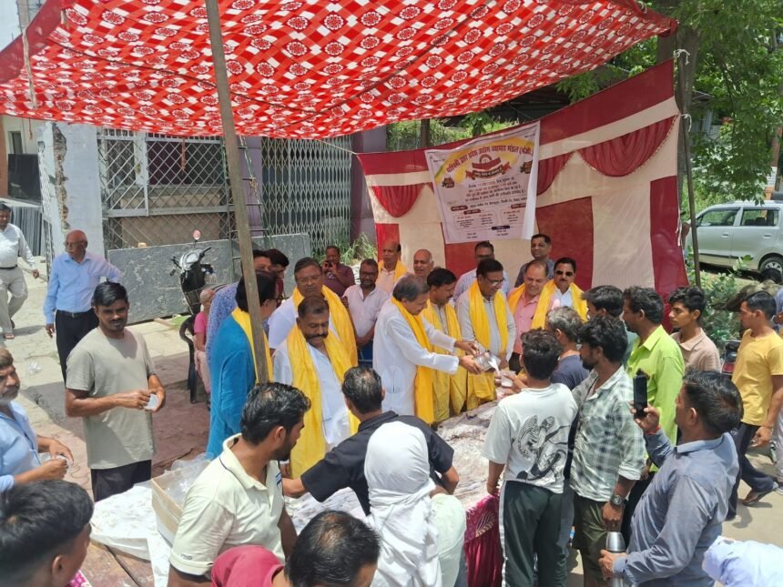 “Harassment of traders will not be tolerated under any circumstances,” said Mahesh Agarwal. IMAGE CREDIT TO REPORTER