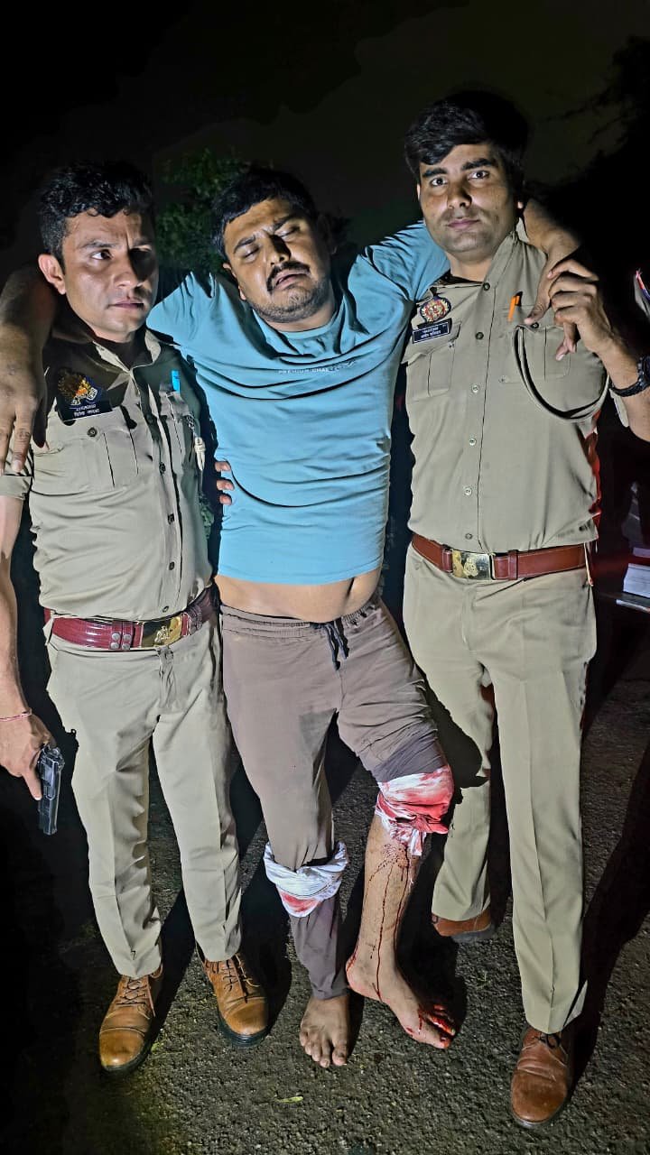 Loni police arrested a ₹50,000 reward accused in an encounter; he was shot in both legs. IMAGE CREDIT TO POLICE