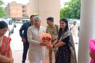In-charge Minister K.P. Malik reviewed development works and directed officials to prioritize quality and public interest. IMAGE CREDIT TO सूचना विभाग