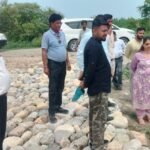 District Magistrate Jasjit Kaur inspected flood protection works and issued necessary instructions to officials. IMAGE CREDIT TO सूचना विभाग