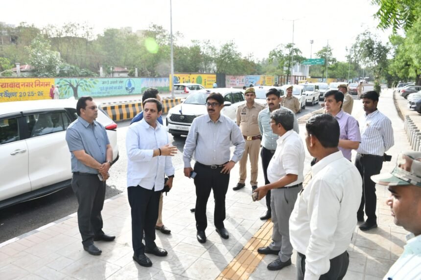 Principal Secretary of Urban Development Inspects Development Projects in Ghaziabad — IMAGE CREDIT TO नगर निगम