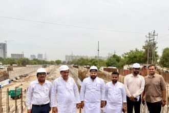 MLA Tejpal Nagar inspected the Chaar Murti Underpass. IMAGE CREDIT TO प्राधिकरण