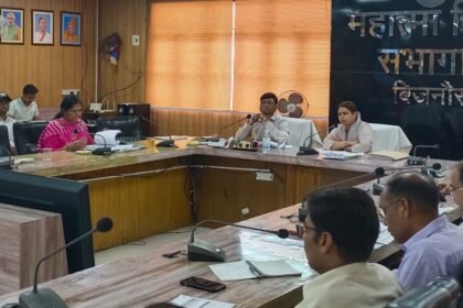 During the review of the Chief Minister Dashboard, the District Magistrate instructed officials to speed up the progress of development schemes. IMAGE CREDIT TO INFORMATION DEPARTMENT