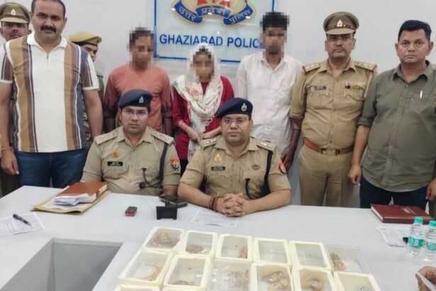Kavinagar police solved a multi-crore robbery at the Tanishq showroom and arrested three people, including an employee. IMAGE CREDIT TO POLICE