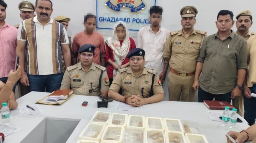 Kavinagar police solved a multi-crore robbery at the Tanishq showroom and arrested three people, including an employee. IMAGE CREDIT TO POLICE