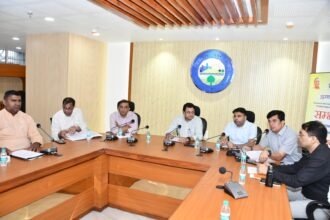 A meeting of the Parking Management Committee was held at the Municipal Corporation headquarters. IMAGE CREDIT TO नगर निगम