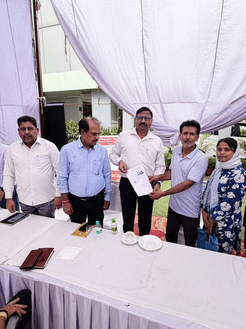 A remarkable impact was seen on the first day of the GDA special camp, with swift resolution of dozens of OTS and PMAY cases. IMAGE CREDIT TO प्राधिकरण