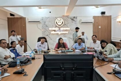 The District Magistrate has issued strict instructions regarding road safety and emphasized the need to run an awareness campaign. IMAGE CREDIT TO सूचना विभाग