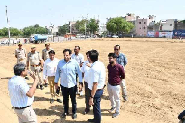 The municipal corporation will develop a green forest using the Miyawaki method on the land of the military ground; the Municipal Commissioner conducted an inspection. IMAGE CREDIT TO नगर निगम