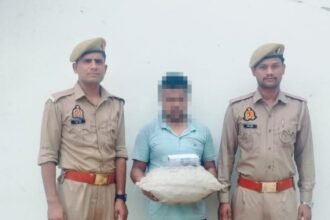 Operation Prahar: Indirapuram police arrested a drug trafficker with illegal cannabis (ganja). IMAGE CREDIT TO पुलिस