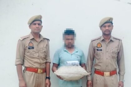 Operation Prahar: Indirapuram police arrested a drug trafficker with illegal cannabis (ganja). IMAGE CREDIT TO पुलिस