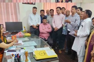 Teachers’ Association Gives Grand Welcome to BSA Deepa Bhati; Assurance Received for Resolution of Teachers’ Issues — IMAGE CREDIT TO रिपोर्टर