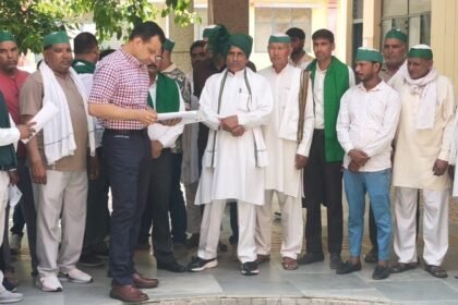 BKU Unique Submitted a Memorandum to the SDM Regarding Farmers' Issues IMAGE CREDIT TO रिपोर्टर