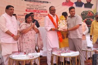 Promote Organic Farming, All Farmers Should Adopt It: Deputy Chief Minister Brajesh Pathak IMAGE CREDIT TO सूचना विभाग
