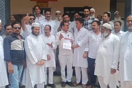 Demand to declare Budhana as a municipal council intensifies; SP city president submits memorandum — IMAGE CREDIT TO रिपोर्टर
