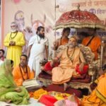 Grand welcome of Shankaracharya Swami Avimukteshwaranand in Bijnor; demand raised to declare the cow as the “National Mother” — IMAGE CREDIT TO रिपोर्टर
