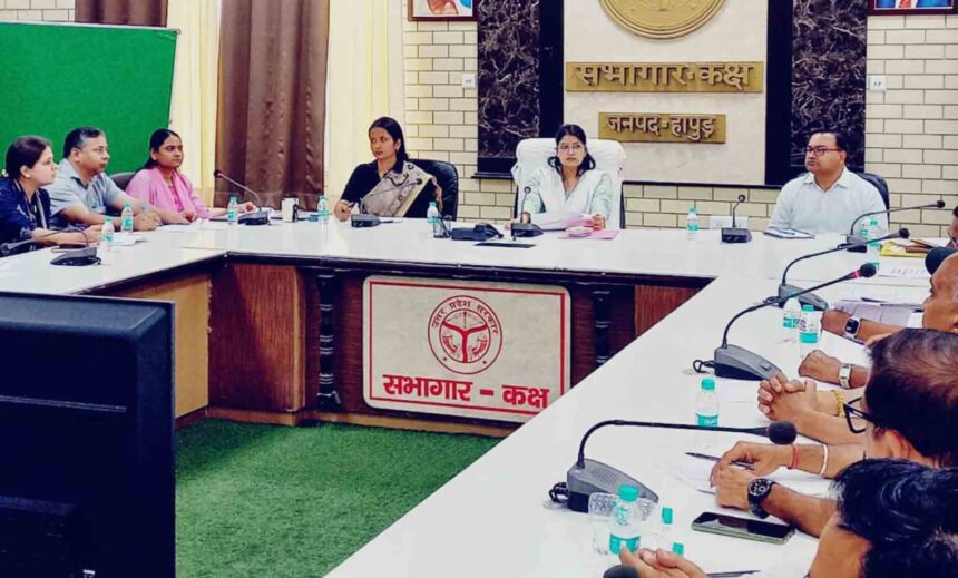 DM Takes a Strict Stand on Road Safety: Routes for Auto-Rickshaws and E-Rickshaws to Be Fixed; Road Potholes to Be Filled Within Seven Days — IMAGE CREDIT TO सूचना विभाग
