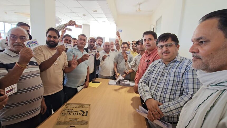Free FASTags Distributed to Eligible Farmers — IMAGE CREDIT TO रिपोर्टर