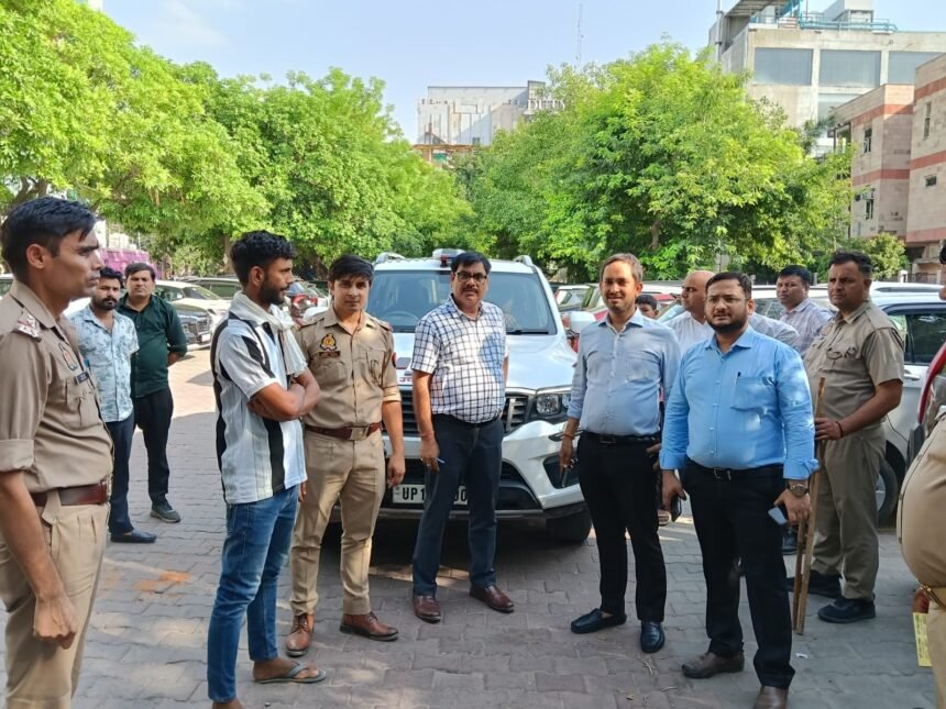 RDC: Illegal extortion exposed in public parking; GDA caught the accused and handed him over to the police — IMAGE CREDIT TO प्राधिकरण