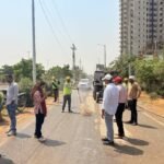“Special cleaning campaign continues in Greater Noida for dust-free roads” IMAGE CREDIT TO प्राधिकरण