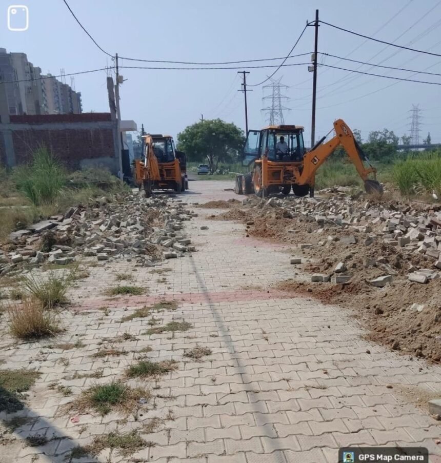 GDA’s Major Action: Illegal Colonies Being Developed Across 24,000 Square Meters in Muradnagar Demolished — IMAGE CREDIT TO GDA’s Major Action: Illegal Colonies Being Developed Across 24,000 Square Meters in Muradnagar Demolished — IMAGE CREDIT TO GDA’s Major Action: Illegal Colonies Being Developed Across 24,000 Square Meters in Muradnagar Demolished — IMAGE CREDIT TO AUTHORITY