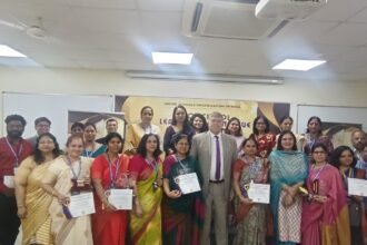 “Principal Dr. Deepti Sharma of Pragyan Public School received a national honour” IMAGE CREDIT TO स्कूल