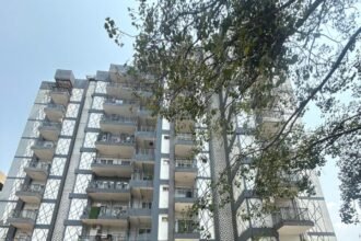 MDDA Takes Major Action: Three Illegal Constructions Sealed in Dehradun, Panic Among Illegal Builders IMAGE CREDIT TO प्राधिकरण