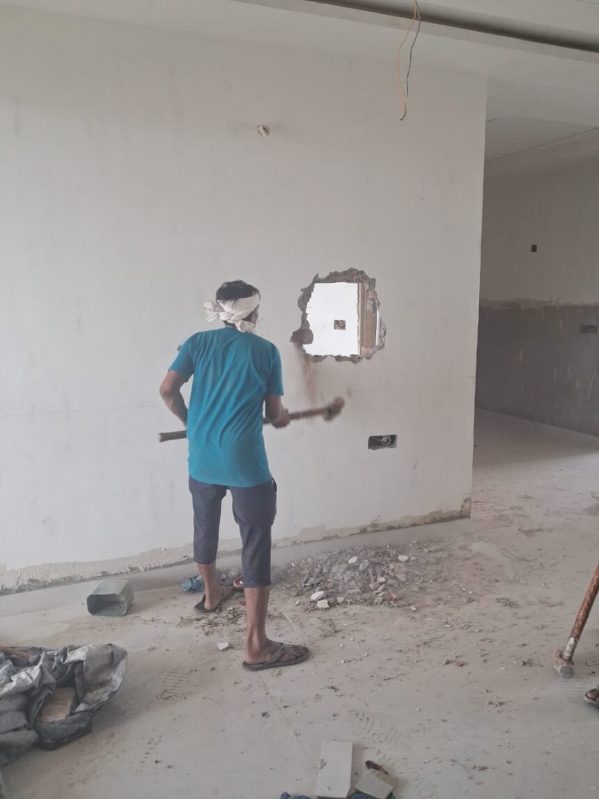 Ghaziabad: GDA’s Bulldozer Action on Illegal Constructions, Major Sealing and Demolition Drive in Ashok Nagar IMAGE CREDIT TO प्राधिकरण