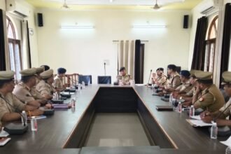 Ganga Dussehra 2026 Preparations in Full Swing: ASP Vineet Bhatnagar Holds Review Meeting with Officials — IMAGE CREDIT TO पुलिस