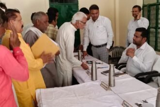 Complete Solution Day Organized in All Three Tehsils of Ghaziabad — IMAGE CREDIT TO सूचना विभाग