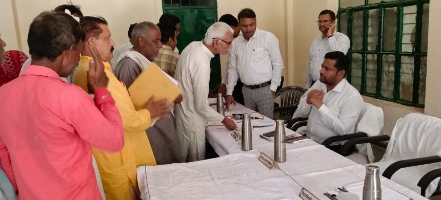Complete Solution Day Organized in All Three Tehsils of Ghaziabad — IMAGE CREDIT TO सूचना विभाग