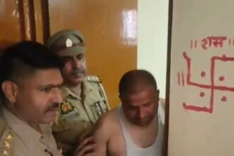"In Ghaziabad, a man who had been declared dead was found alive; his family had already performed the last rites of an unidentified body." IMAGE CREDIT TO पुलिस