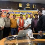 The Lions Club honored Kaushal Kishore Goyal, Ankit Singhal, and Vandana Bandal. IMAGE CREDIT TO रिपोर्टर