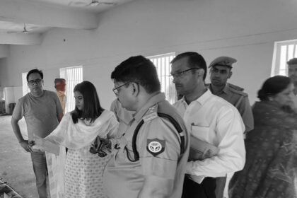 District Legal Services Authority Secretary Conducts Monthly Inspection of District Jail; Reviews Legal Aid Arrangements IMAGE CREDIT TO: POLICE