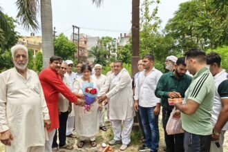 Mayor lays foundation stone for development works worth crores IMAGE CREDIT TO नगर निगम
