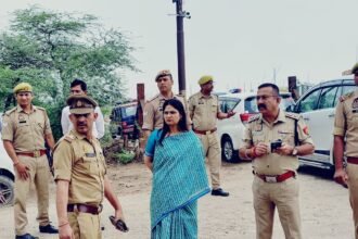 The DM and SP reviewed the preparations for the Kanwar Yatra and instructed that all arrangements should be completed on time. IMAGE CREDIT TO INFORMATION DEPARTMENT
