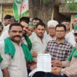 The Bharatiya Kisan Union (Tikait) staged a protest over electricity issues and blocked a road after holding a panchayat at the power substation. IMAGE CREDIT TO REPORTER