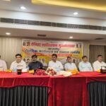The Chemists Association felicitated the newly appointed and transferred Drug Inspectors. IMAGE CREDIT TO रिपोर्टर