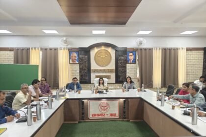 Emphasis on Improving Healthcare Services; District Magistrate Issues Strict Instructions to Officials IMAGE CREDIT TO सूचना विभाग