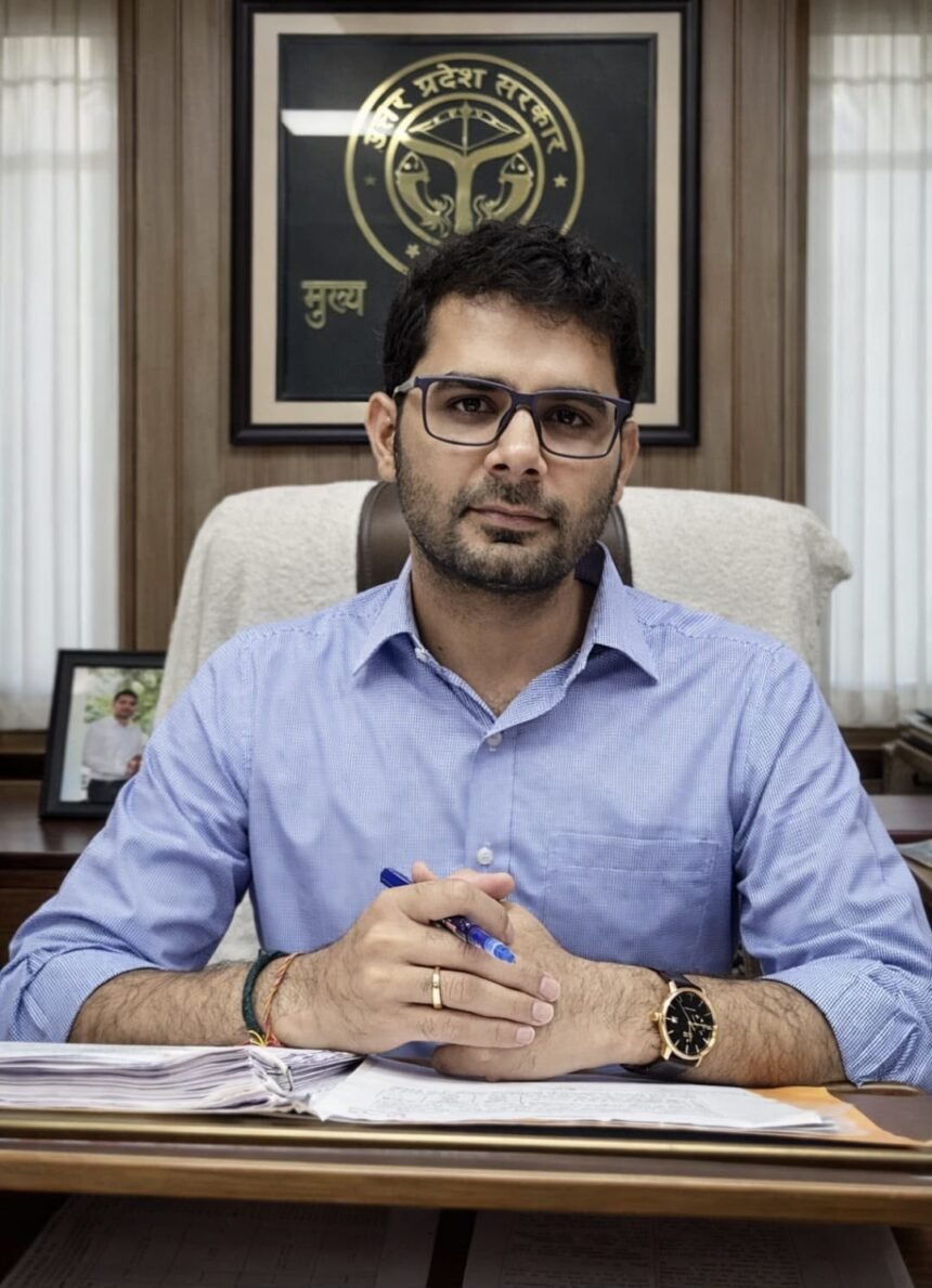 Parikshit Khatana Takes Charge as Additional Commissioner, State Tax; Emphasizes Transparent Working Style IMAGE CREDIT TO सूचना विभा