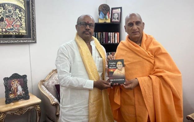 A Grand Spiritual Ashram of Juna Akhara to Be Built in Delhi’s Chhatarpur, Hapur’s Adesh Tyagi Attends the Bhoomi Pujan as Special Guest IMAGE CREDIT TO रिपोर्टर