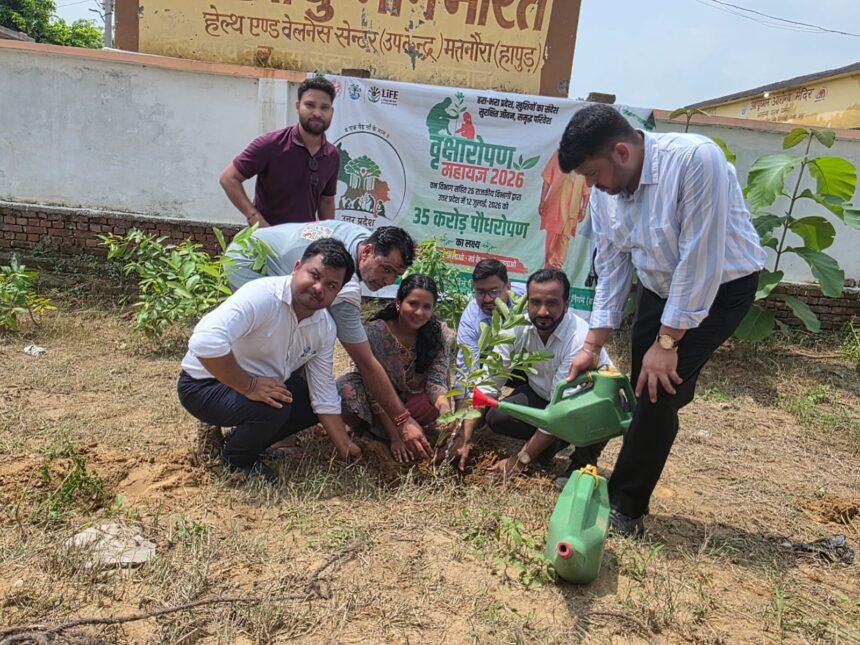Chief Development Officer Inspects ‘Har Ghar Jal’ Project, Gives Message on Water Conservation IMAGE CREDIT TO सूचना विभाग