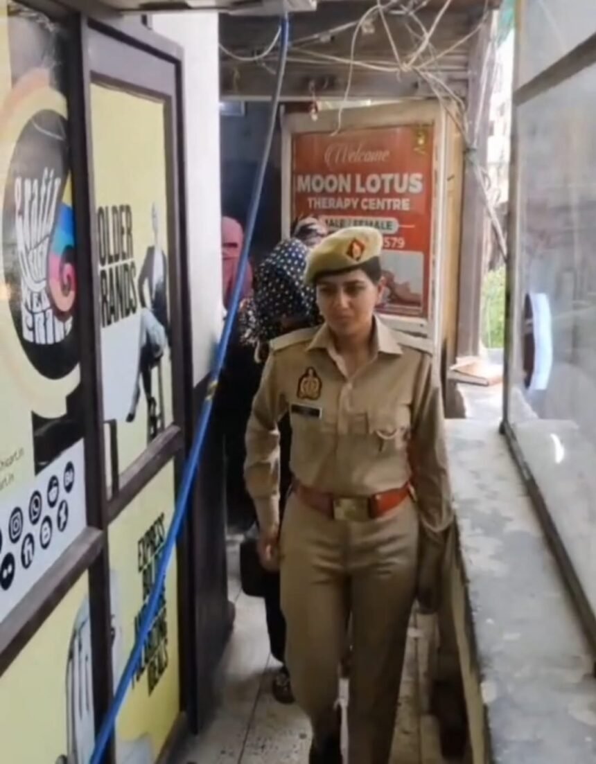 Prostitution Racket Operating Under the Guise of a Therapy Center in Vaishali; Police Conduct Raid | IMAGE CREDIT TO पुलिस
