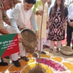 Gautam Buddh Nagar Sets New Record in the "One Tree in Mother's Name" Mega Campaign; 10.15 Lakh Saplings Planted | IMAGE CREDIT TO सूचना विभाग