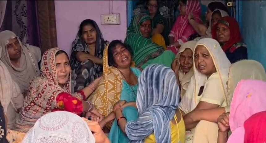 A youth was murdered following a dispute over honking; police arrested two relatives of the main accused. | IMAGE CREDIT TO रिपोर्टर