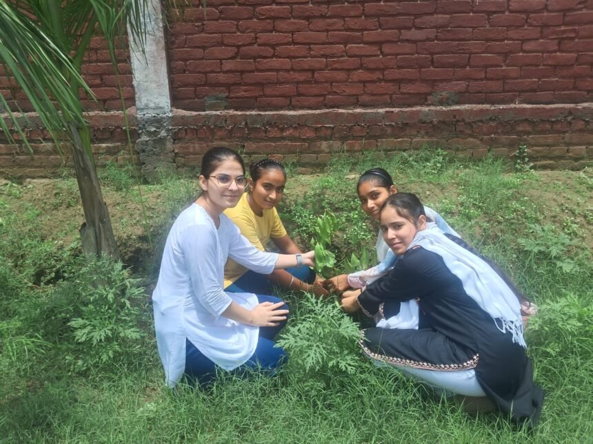 Plantation drive held at Maples Girls College; students conveyed the message of environmental conservation. | IMAGE CREDIT TO कॉलेज