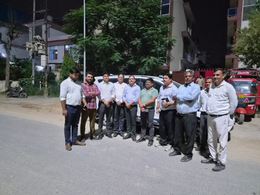 During a Night Inspection, the High-Mast and Street Lighting System Was Reviewed; Ecotech-3 Industrial Area Will Soon Be Fully Illuminated IMAGE CREDIT TO प्राधिकरण