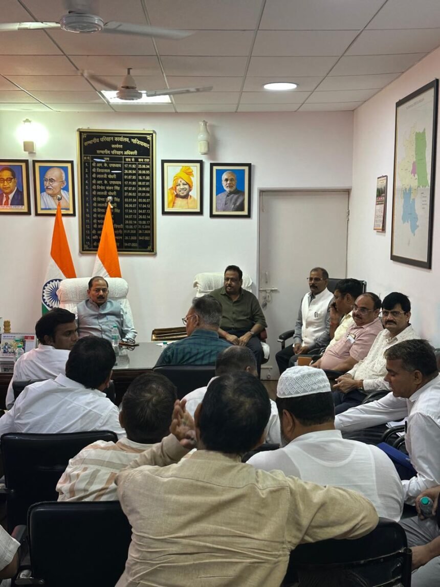 Naya Safar Yojana: Meeting Held at Transport Office, Special Instructions Issued to Vehicle Owners. IMAGE CREDIT TO परिवहन विभाग